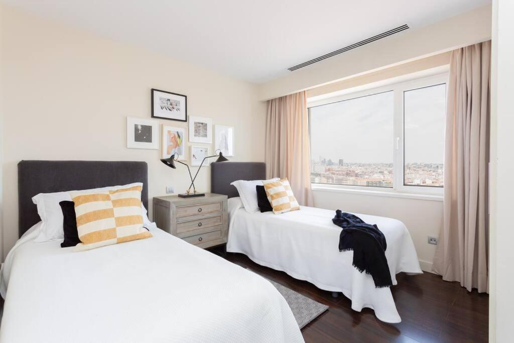 Impresionante Apartamento En Edificio De Lujo Selton Plaza Espana Daire Madrid Dış mekan fotoğraf